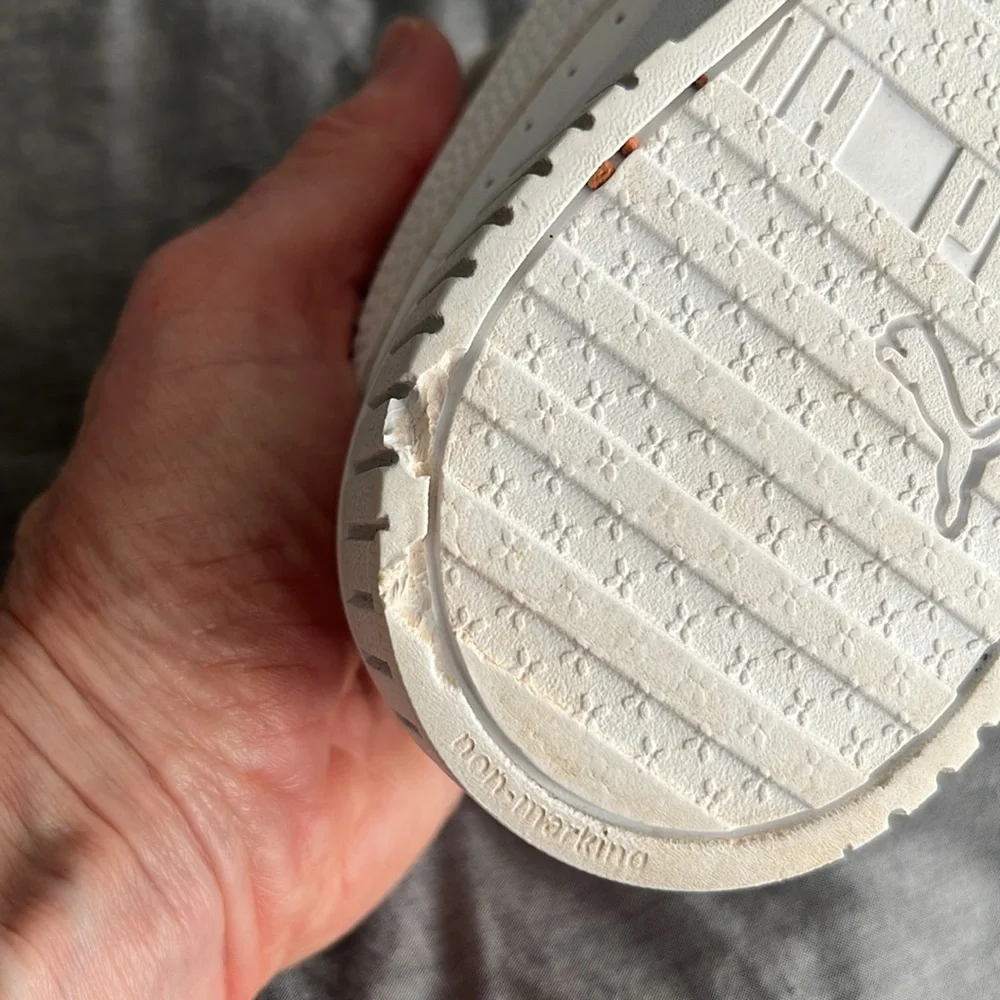 Size 2 (US) kids Puma sneakers, white. Worn twice. - Picture 6 of 7